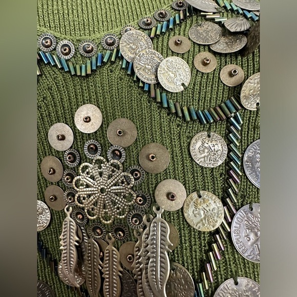 Green Ribbed Vintage Carraz Beverly Hills Embellished Sweater - Picture 8 of 9